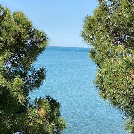 Apartment Mit Meerblick Am Strand Costa Azzura Grado Exterior photo